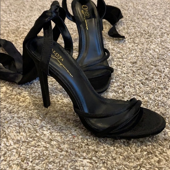 NEVER WORN black lace up heels, size 8 - Picture 2 of 5